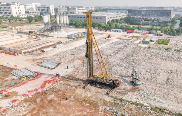 网上配资炒股平台 投资5.3亿！江苏一光伏组件项目开工